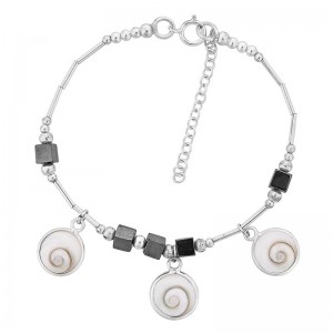 Bracelet en argent avec pierres noires et oeil de sainte lucie